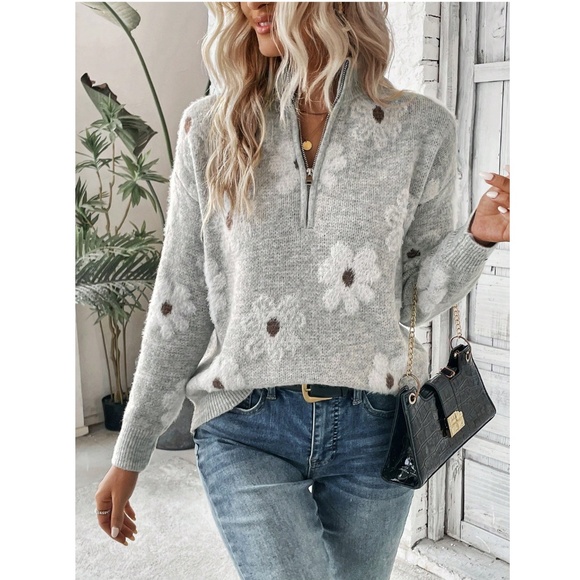 Grey Pullover Sweater Zip Up Knit Flower Textured Button Front - Picture 2 of 7